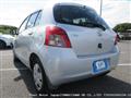 2005 Toyota Vitz