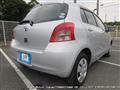 2005 Toyota Vitz