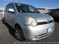 2005 Toyota Sienta