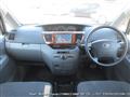 2005 Toyota Noah