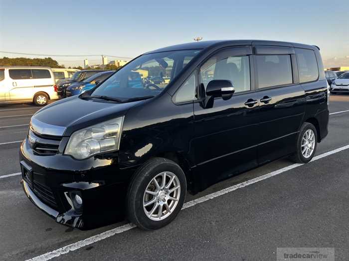 2011 Toyota Noah