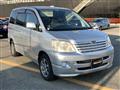 2002 Toyota Noah