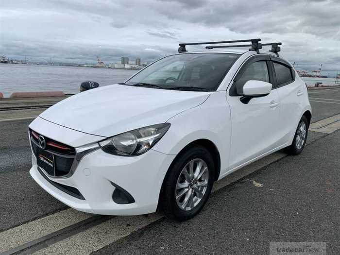 2016 Mazda Demio