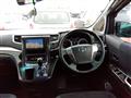 2011 Toyota Alphard