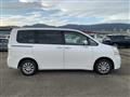 2009 Toyota Noah