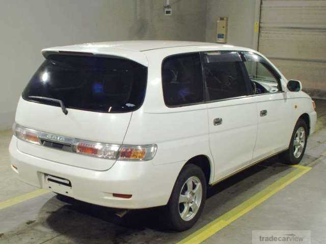 2003 Toyota Gaia