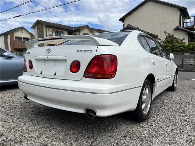 2002 Toyota Aristo