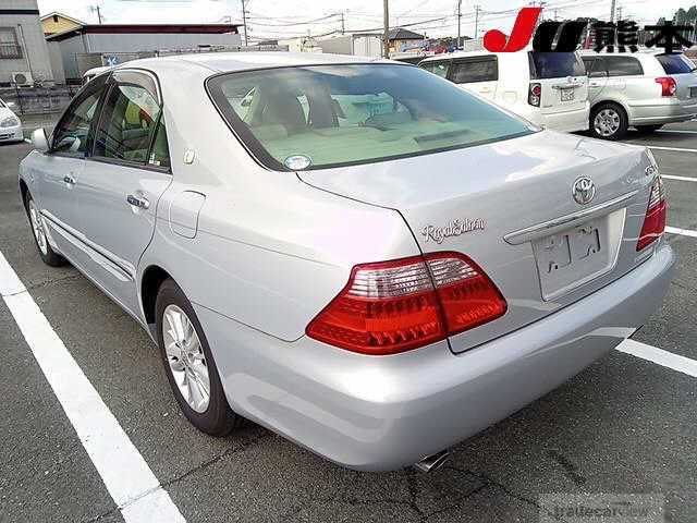 2005 Toyota Crown