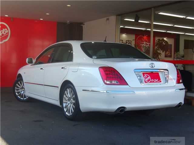 2005 Toyota Crown Majesta