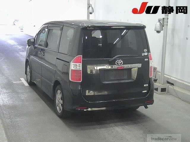 2008 Toyota Noah