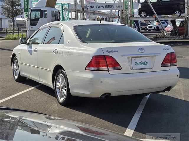 2004 Toyota Crown Royal Series