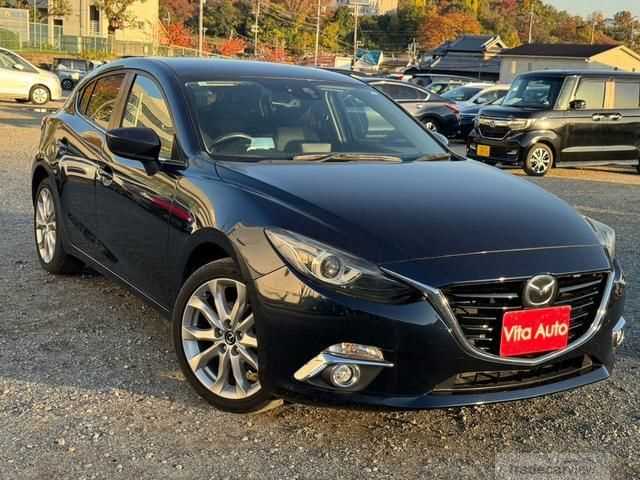 2014 Mazda Axela Sport