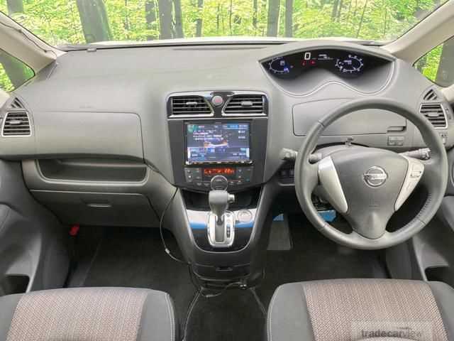 2015 Nissan Serena