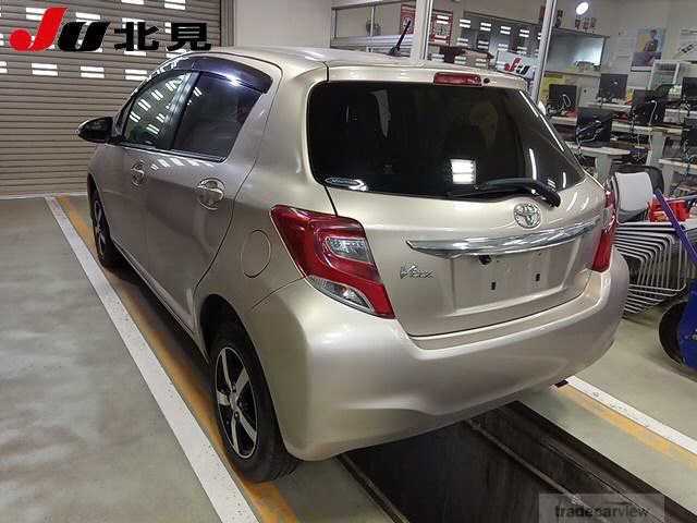 2015 Toyota Vitz