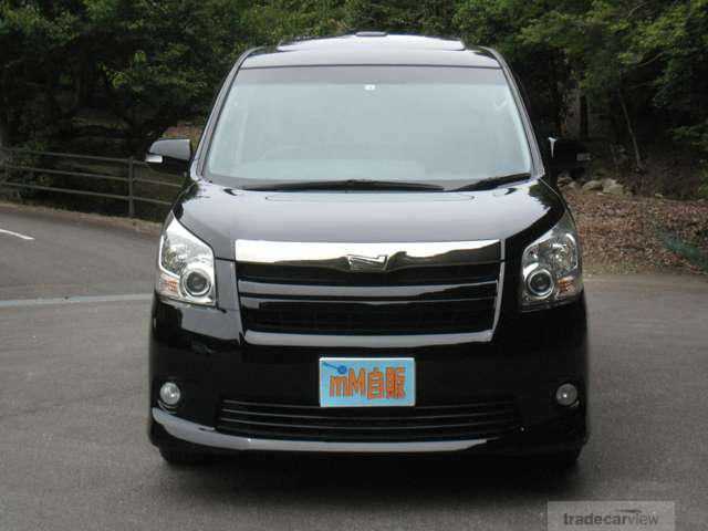 2007 Toyota Noah