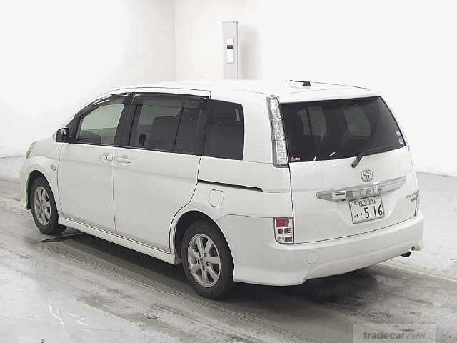 2013 Toyota Isis