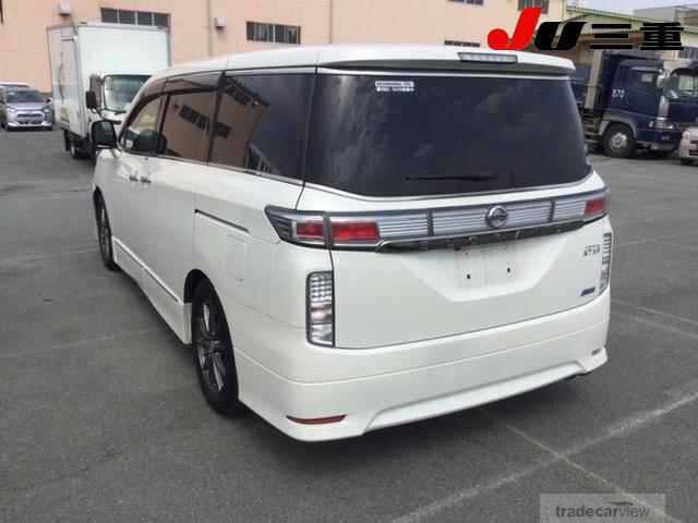 2013 Nissan Elgrand