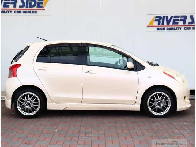 2005 Toyota Vitz