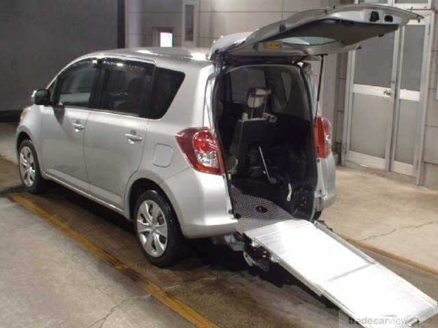 2010 Toyota Ractis