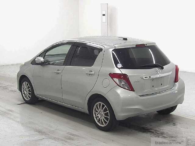 2011 Toyota Vitz