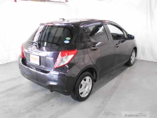 2013 Toyota Vitz