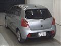 2005 Toyota Vitz