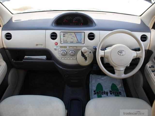 2007 Toyota Sienta