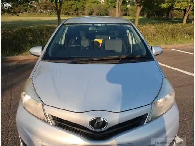 2013 Toyota Vitz