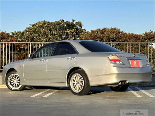 2000 Nissan Cedric