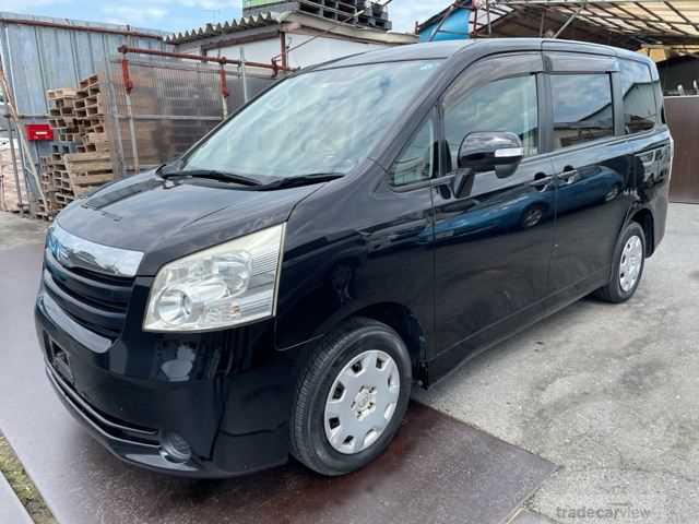 2007 Toyota Noah