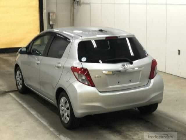 2011 Toyota Vitz