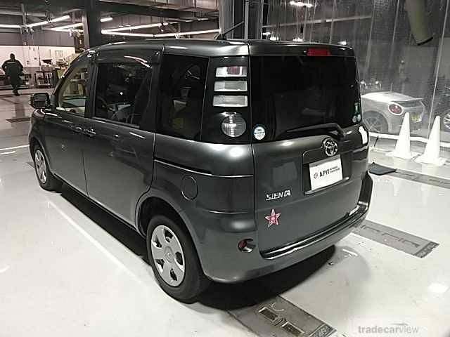 2007 Toyota Sienta