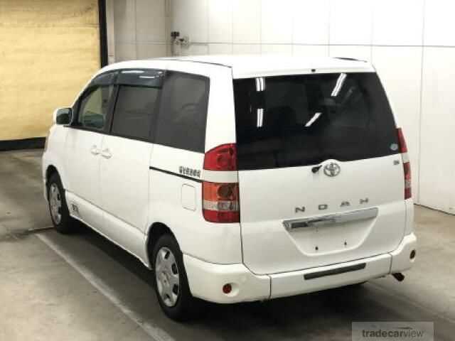 2006 Toyota Noah