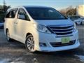 2013 Toyota Alphard