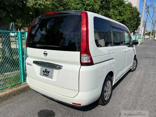 2007 Nissan Serena