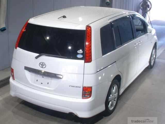 2005 Toyota Isis