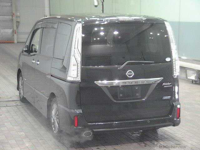 2015 Nissan Serena