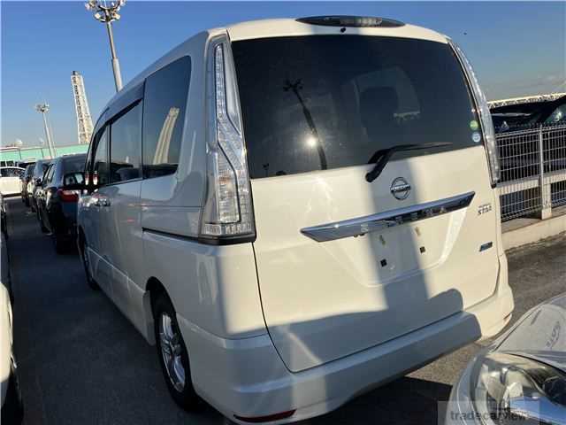 2013 Nissan Serena