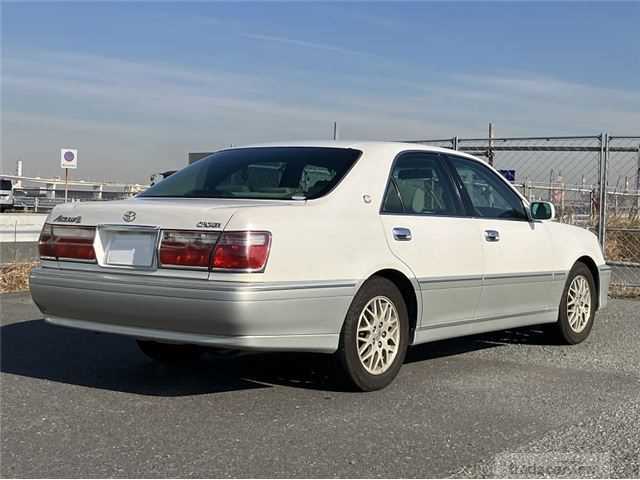 2000 Toyota Crown