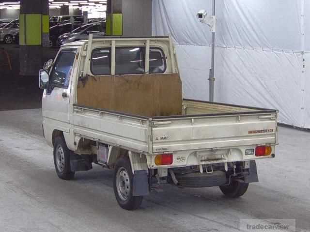 1990 Mitsubishi Minicab Truck