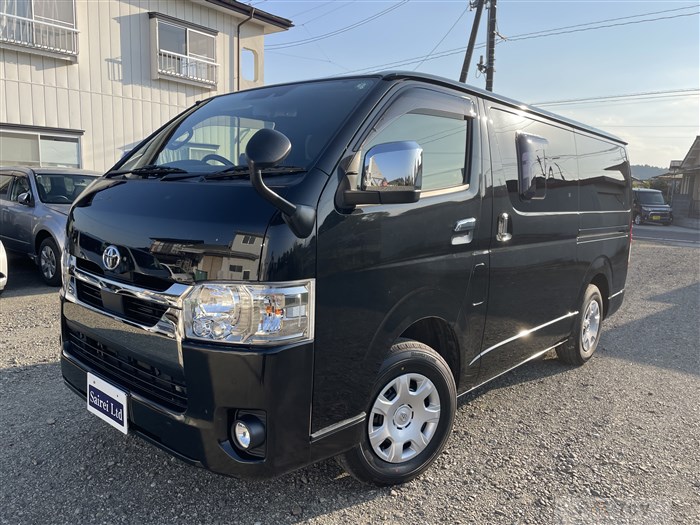 2020 Toyota Hiace