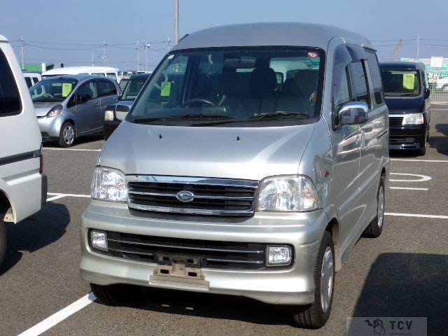 2000 Daihatsu Atrai 7