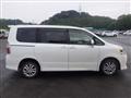 2010 Toyota Noah