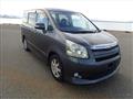 2009 Toyota Noah