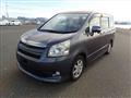 2009 Toyota Noah