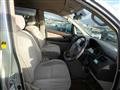 2004 Toyota Alphard