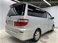 2004 Toyota Alphard