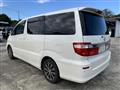 2004 Toyota Alphard