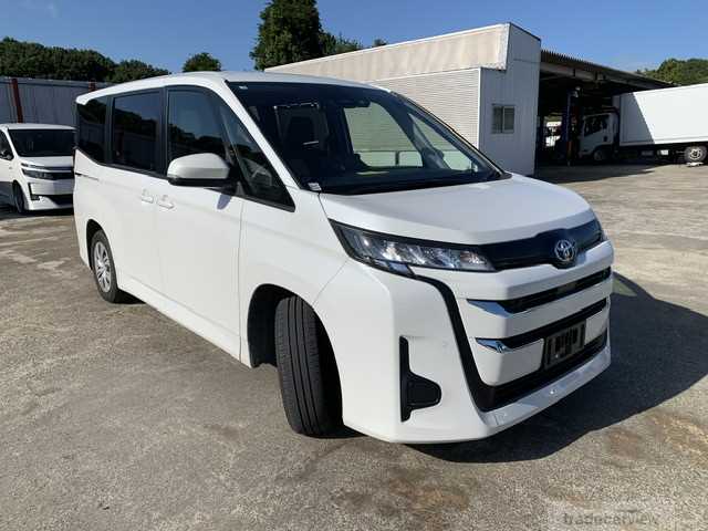 2022 Toyota Noah