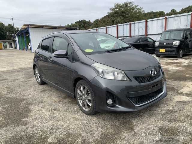 2013 Toyota Vitz